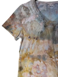 Image 5 of ♻️ UPCYCLED S Crochet V-Neck Tee in Muted Earthy Ice Dye