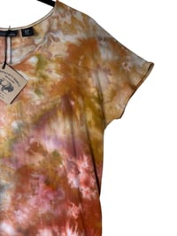 Image 4 of ♻️ UPCYCLED M Jersey Knit Top in Earthy Watercolor Ice Dye