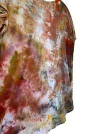 Image 7 of ♻️ UPCYCLED M Jersey Knit Top in Earthy Watercolor Ice Dye