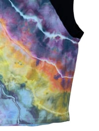 Image 7 of ♻️ UPCYCLED S Raglan Crop Top in Bright Geode Ice Dye