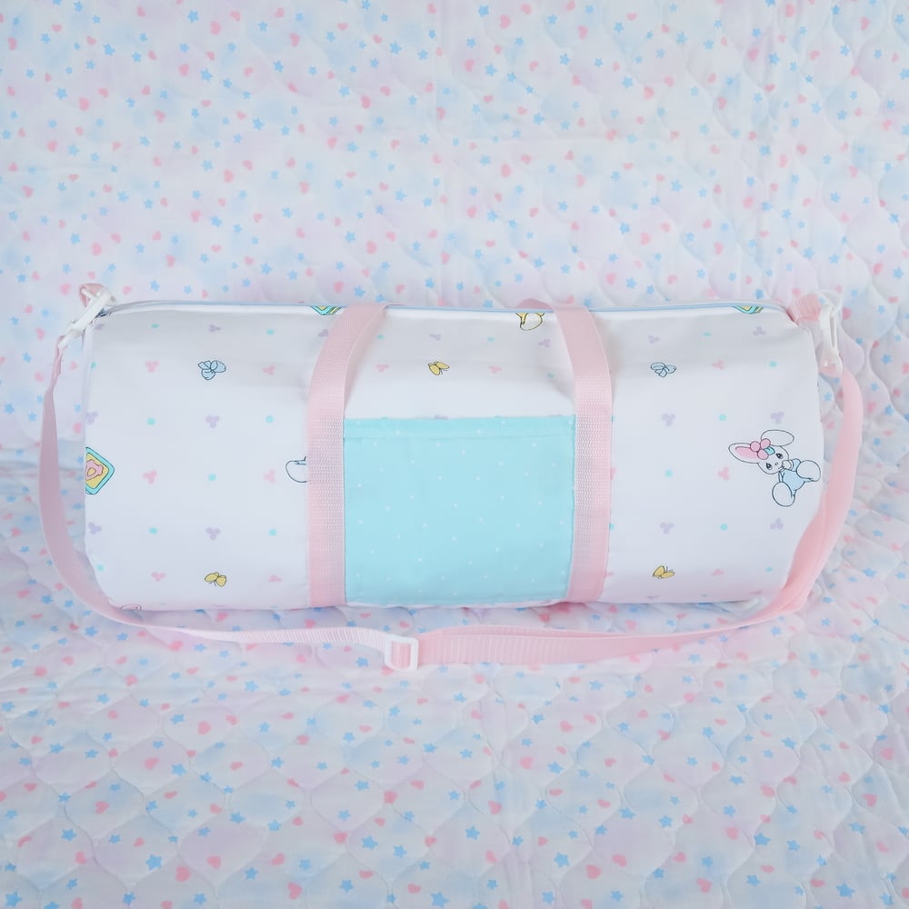 Large Round Duffle Bag: 01