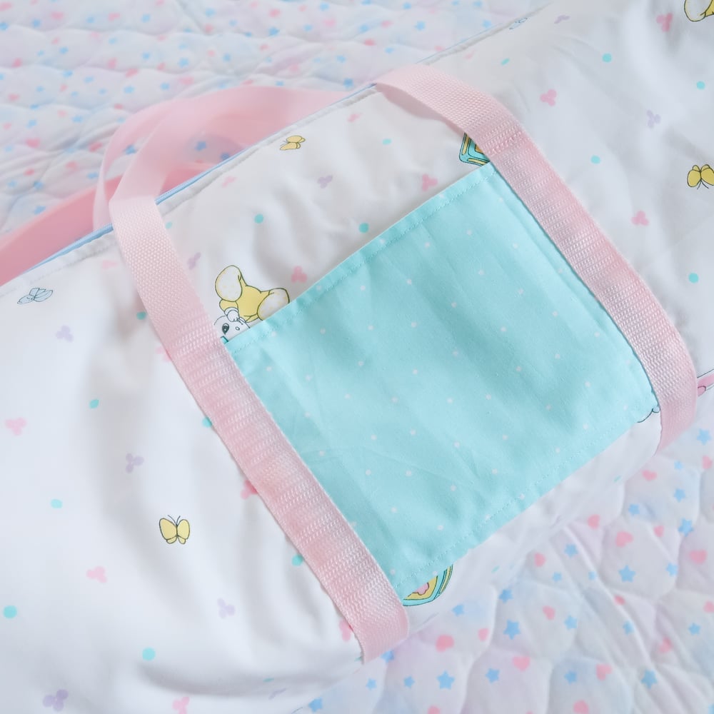 Large Round Duffle Bag: 01