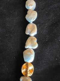 Image 6 of Large pearl and yellow gold necklace