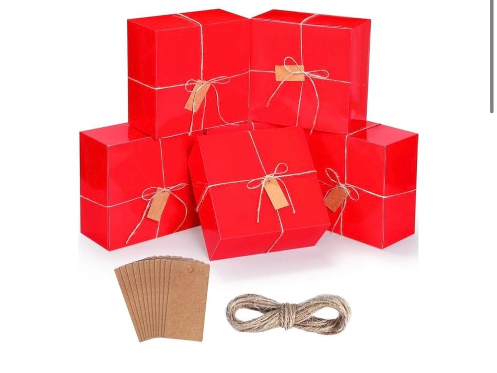 Image of Adorable Valentine’s Gift Set - Daphney Lighter, Tray, Grinder & HighCoolCat Cones -