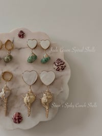 Image 2 of Pearly Heart Plug Custom (Gold)