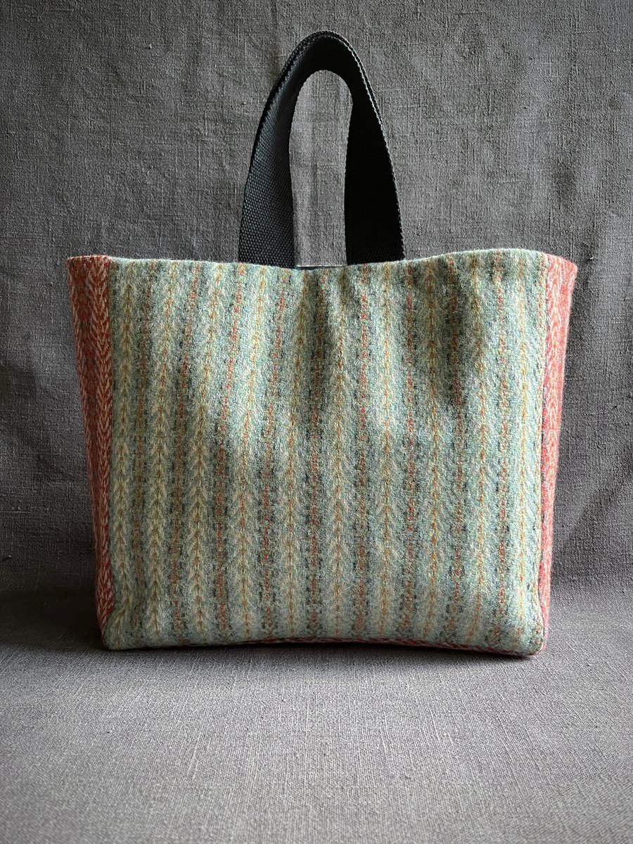 Image of Tote No. 28