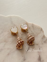 Image 3 of Pearly Heart Plug Custom (Gold)