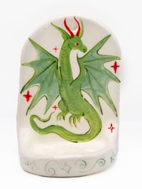 Tis A Dragon Shelf