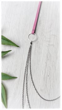Image 6 of I FILI collana - Fucsia CASCATA Gunmetal