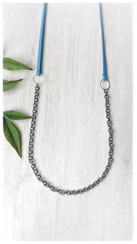 Image 3 of I FILI collana - Azzurro CONTEMPORANEA ziggy