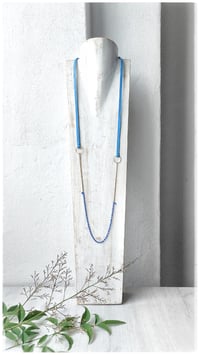Image 1 of I FILI collana - azzurro CRISTALLO blu