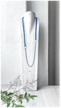 Image 1 of I FILI collana - Blu elettrico CRISTALLO blu