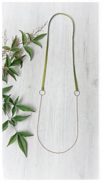 Image 5 of I FILI collana - verde pistacchio ESSENZIALE oro