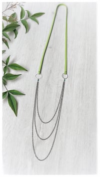 Image 7 of I FILI collana - Verde Acido CASCATA Gunmetal