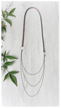 Image 2 of I FILI collana - Nude Acido CASCATA Gunmetal