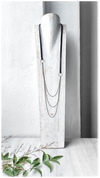 Image 1 of I FILI collana - Nero CASCATA Gunmetal