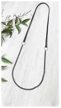 Image 3 of I FILI collana - CONTEMPORANEA nero