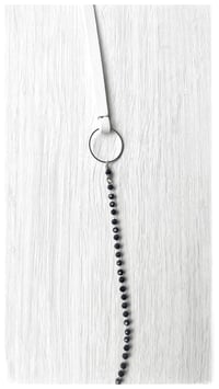 Image 4 of I FILI collana - Bianco CRISTALLO nero