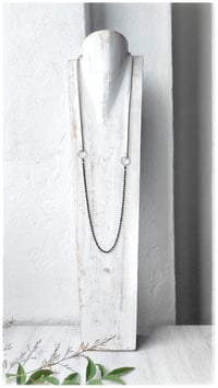 Image 1 of I FILI collana - Bianco CRISTALLO nero