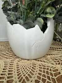 Image 4 of Eggshell-Inspired Broken Egg Planter