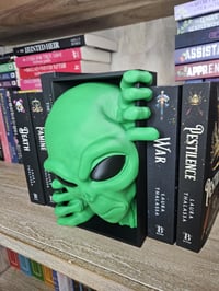 Image 3 of Alien Book Nook Escaping Alien Bookshelf Insert