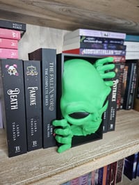 Image 6 of Alien Book Nook Escaping Alien Bookshelf Insert