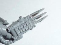 Image 7 of Big ol claws 2/2, helmet 1/2