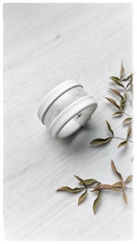 Image 7 of Bracciale bangle artigianale in pelle ESSENTIAL MEDIUM- Artico