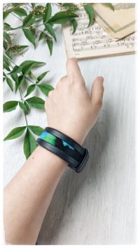 Image 3 of Bracciale bangle artigianale in pelle ESSENTIAL SMALL - Fresh Eden