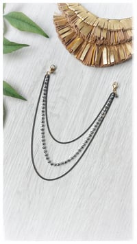 Image 7 of Collana in pelle artigianale MEDEA CHAINS -Gold