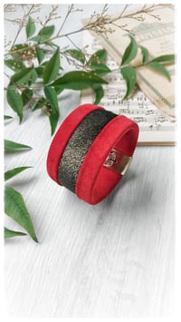 Image 2 of Bracciale bangle artigianale in pelle ESSENTIAL MEDIUM- Oriente 