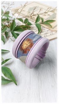 Image 16 of Bracciale bangle artigianale in pelle ANTIOPE KING - Indaco Infinito