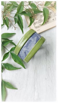 Image 7 of Bracciale bangle artigianale in pelle ESSENTIAL MEDIUM- Indaco Arboreo