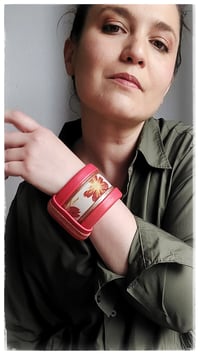 Image 5 of Bracciale bangle artigianale in pelle ANTIOPE KING - Flora Intenso