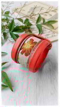 Image 11 of Bracciale bangle artigianale in pelle ANTIOPE KING - Flora Intenso