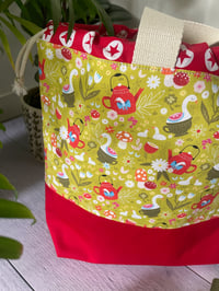 Image 5 of Sac à Projets taille M, poche avant : Petites oies rouges