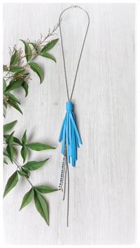 Image 1 of Collana artigianale in pelle SPARROW small - "Cielo"