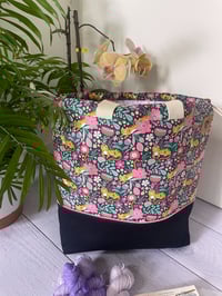 Image 2 of Grand sac à projet taille L; poches avant transparentes: Tigre fleuris