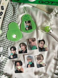 Image 1 of Ahgase Acrylic ID Holder