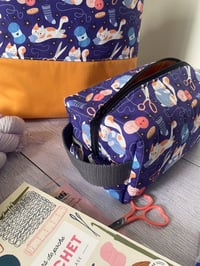 Image 5 of Trousse pour petits projets tricot ou Accessoires: Chatons et pelotes