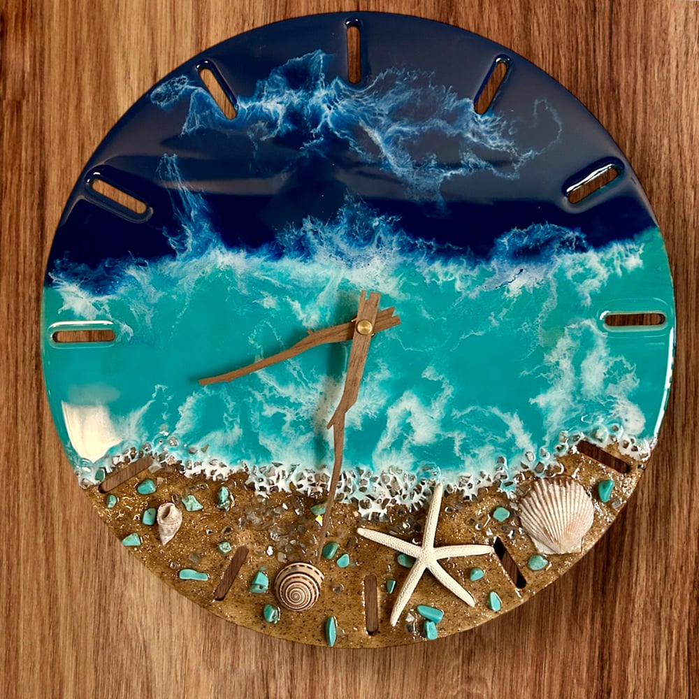 Image of 12" Resin Ocean Themed Clock with Dashes