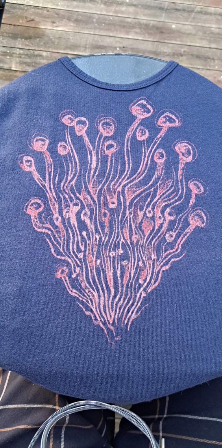 Hand-painted bleach t-shirts ☆ Image 5