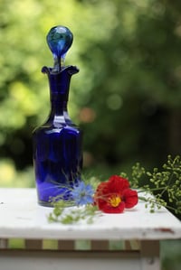 Image 1 of Flakon, Kobaltglas (?), mit Deckel