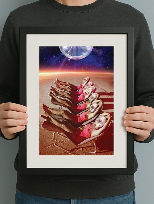 Image of Sun, Sea & Solar Systems