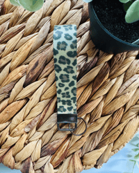 Image 2 of Cheetah Print Wristlet