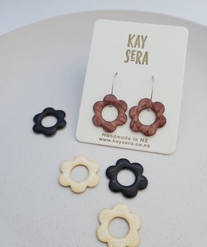 Winters Kiss - Bella Blossoms