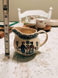 Image 6 of Hearts & Flowers creamer