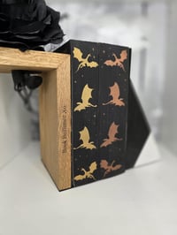 Image 7 of Rebecca Yarros | Fourth Wing | Iron Flame | Paperback | Sprayed Edges