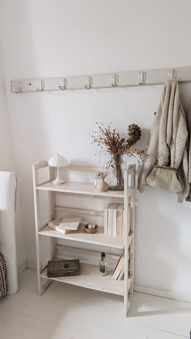 Étagère de bouquiniste crème 