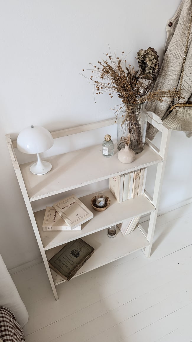 Étagère de bouquiniste crème 